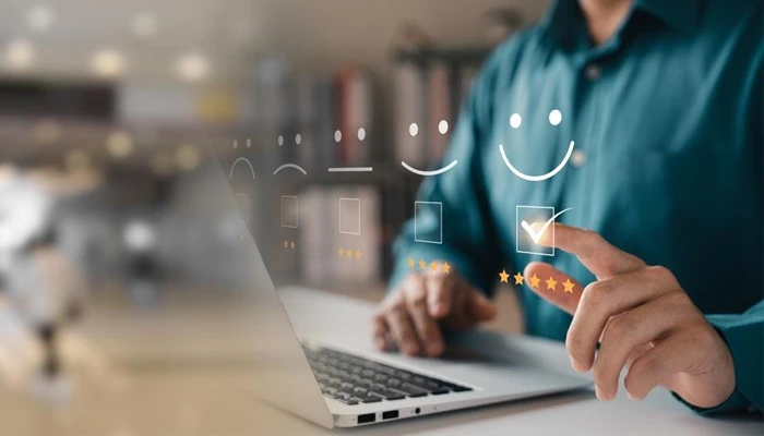 مقاله جذب مشتری تصویر لبتاب و گزینه های رضایت مشتری