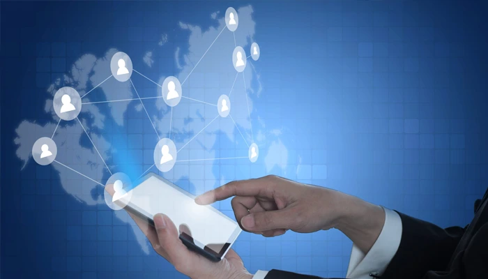 مقاله تنظیم قرارداد تصویر دست و نقشه جهان و آیکن افراد